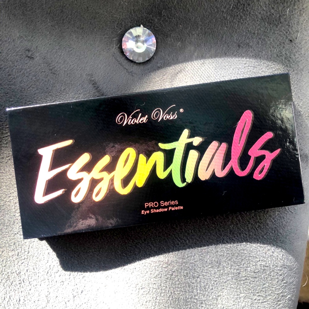 Violet Voss Essentials